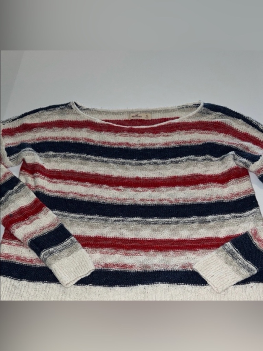 Hollister sweater